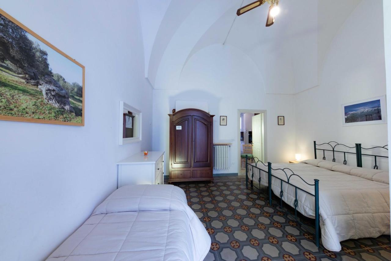 Casa Vacanza La Stradella Остуни Экстерьер фото
