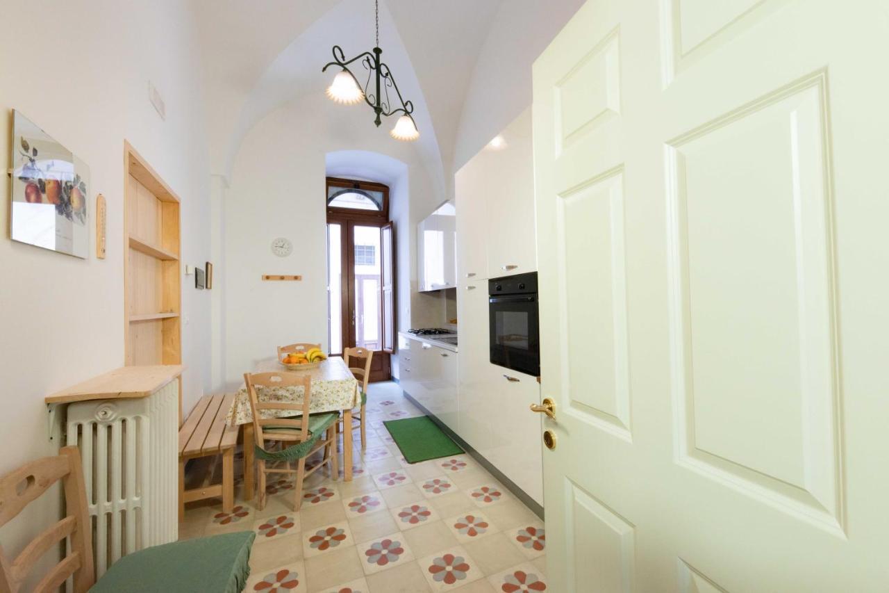 Casa Vacanza La Stradella Остуни Экстерьер фото