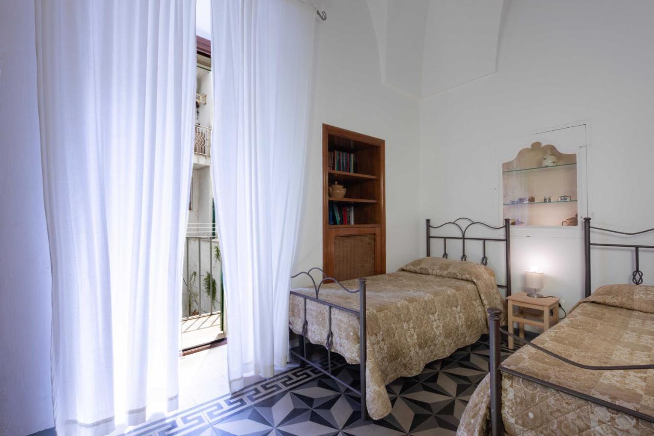 Casa Vacanza La Stradella Остуни Экстерьер фото