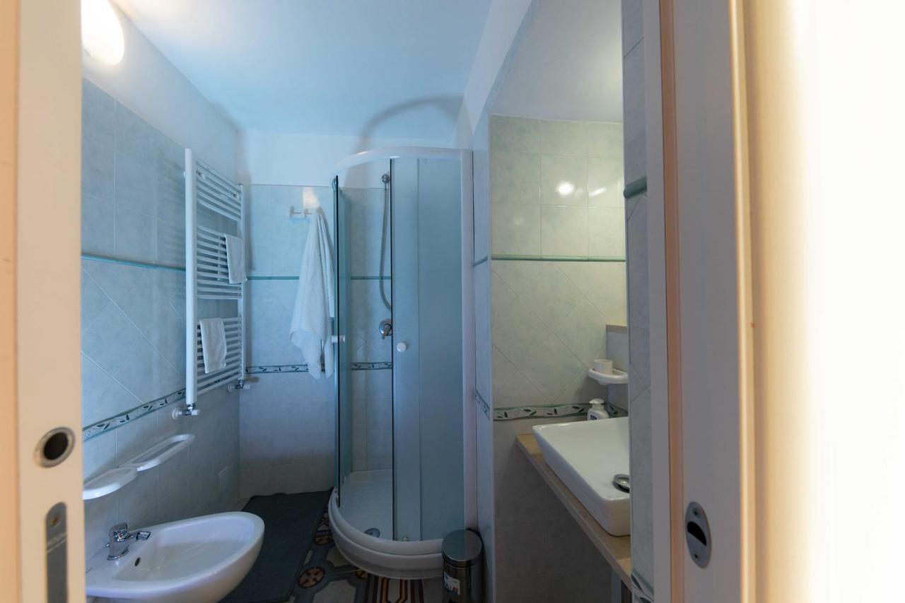 Casa Vacanza La Stradella Остуни Экстерьер фото